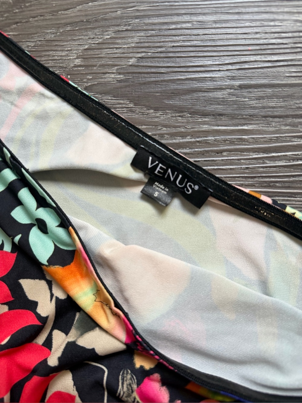 VENUS One-Shoulder Asymmetrical Floral Print Dress - Black, Blue, Pink - Picture 6 of 7
